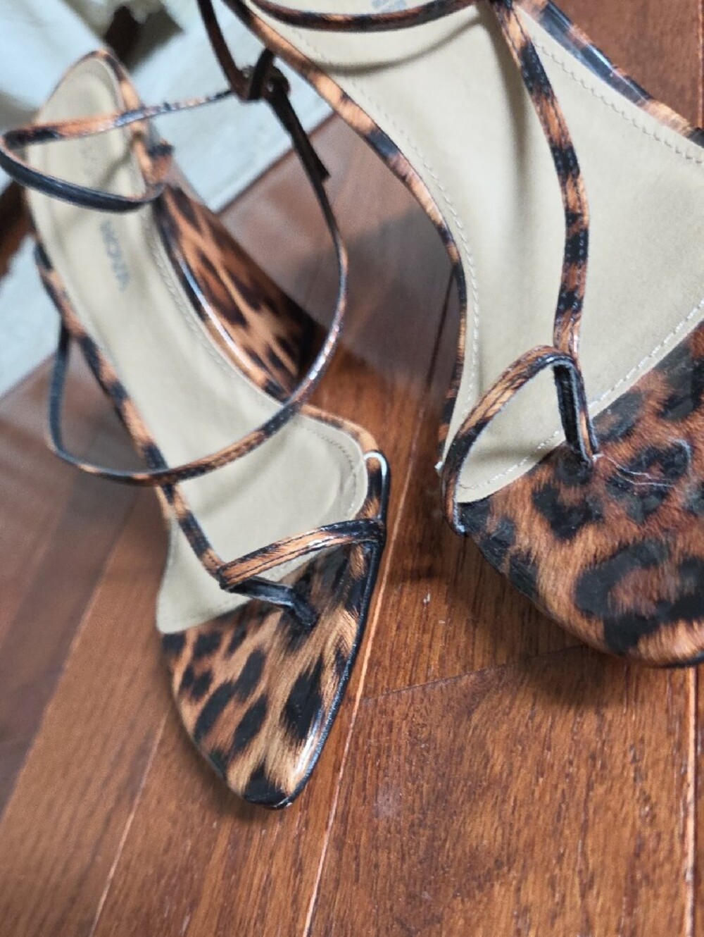 Fashion Nova Leopard-Print Strappy Wedge Heels - Brown/Black Fit Like a Sz 8 - Picture 5 of 9